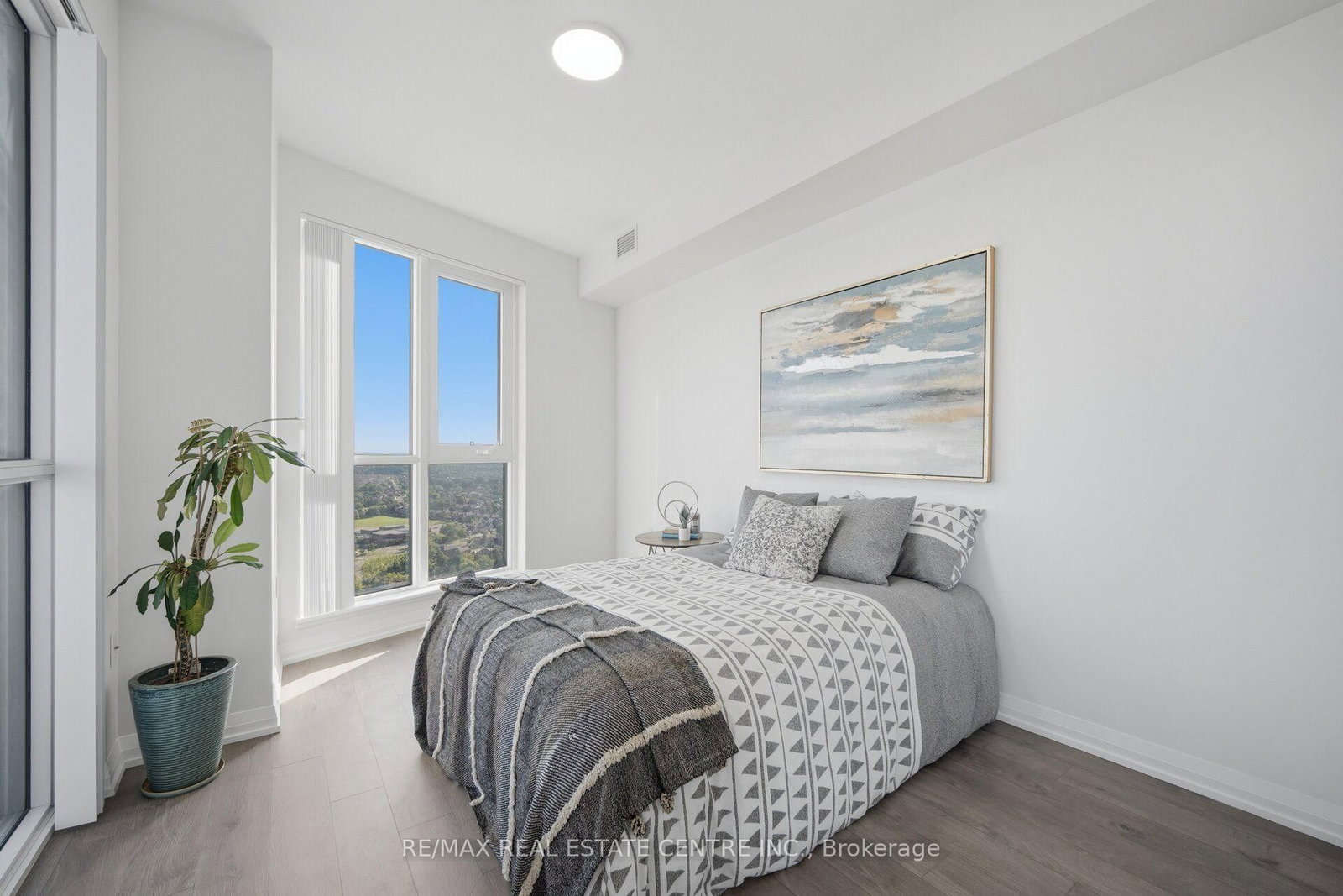 35 Watergarden Drive • #2414 • Mississauga, ON photo 22