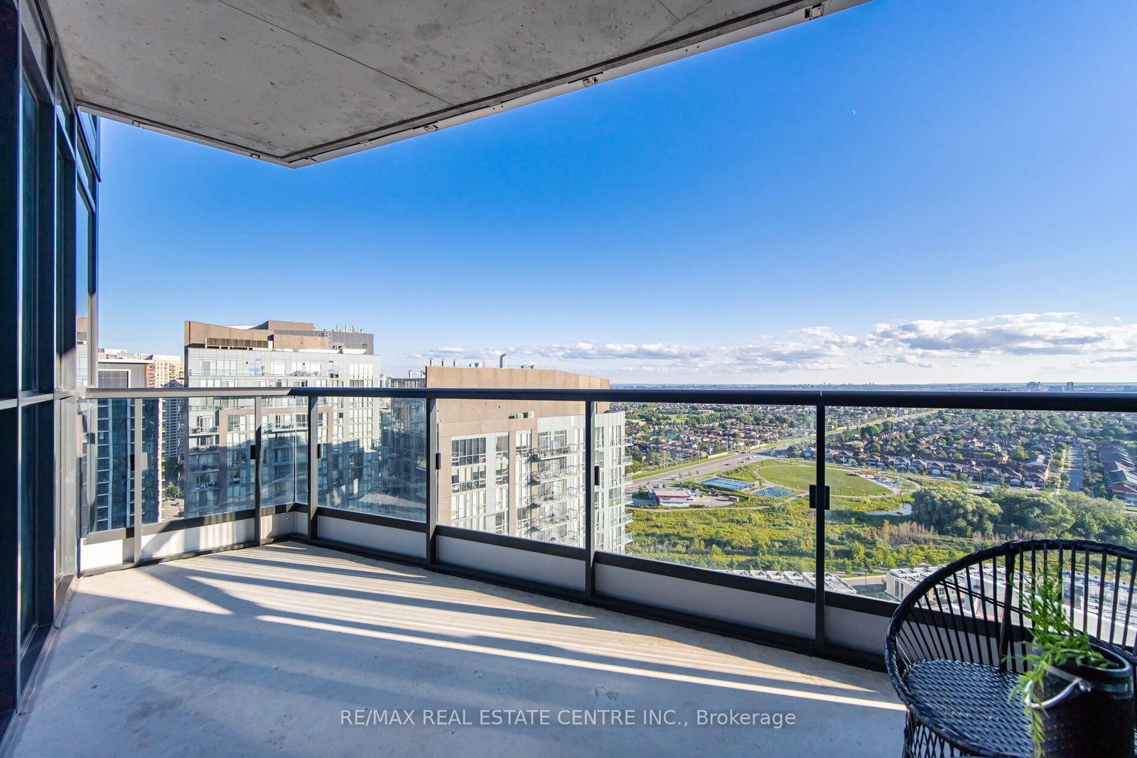 35 Watergarden Drive • #2414 • Mississauga, ON photo 27