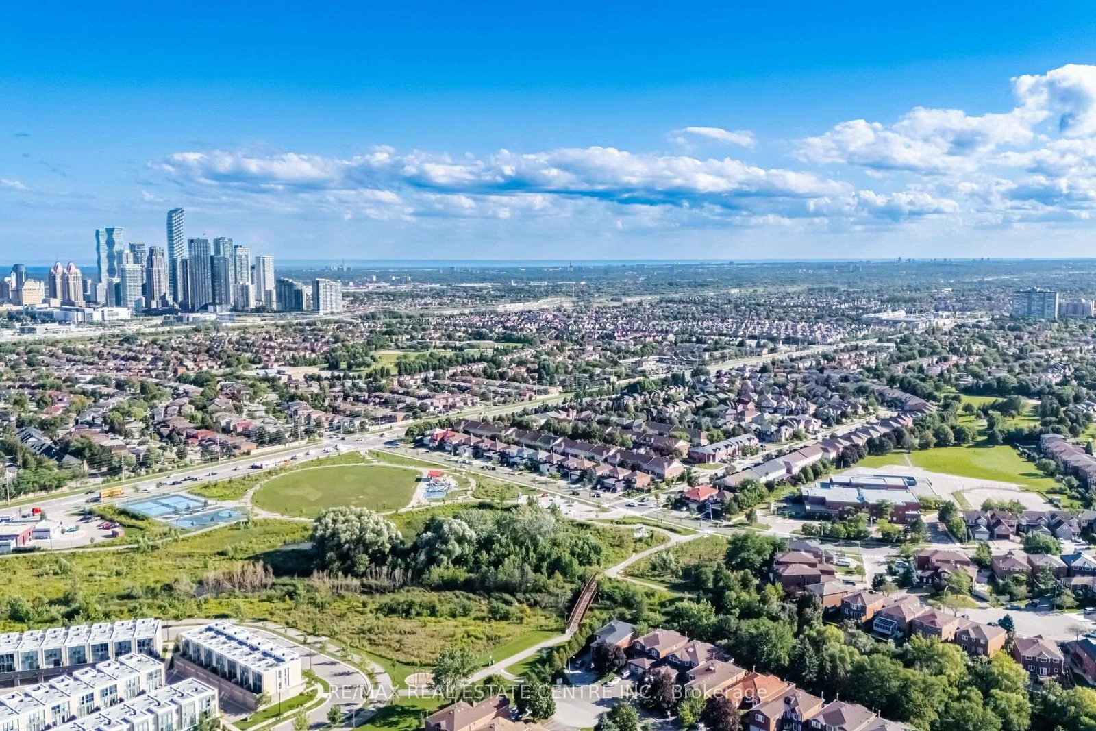 35 Watergarden Drive • #2414 • Mississauga, ON photo 32