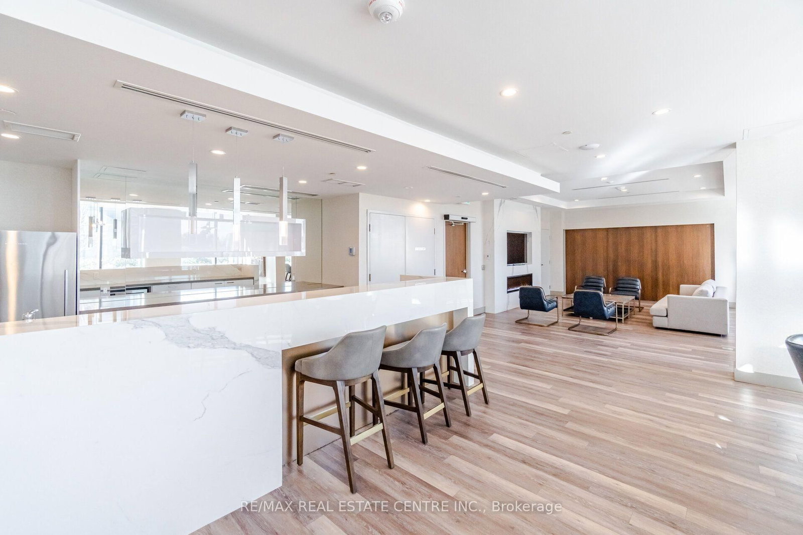 35 Watergarden Drive • #2414 • Mississauga, ON photo 40