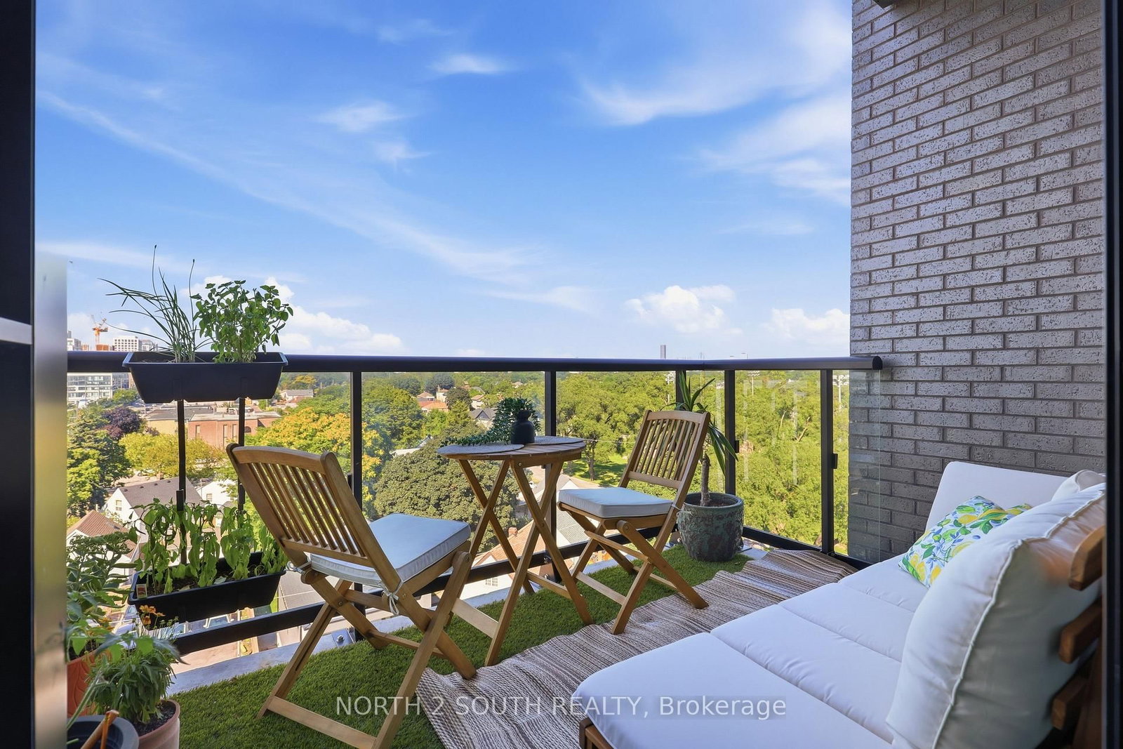 7 Smith Crescent • #717 • Toronto, ON photo 17
