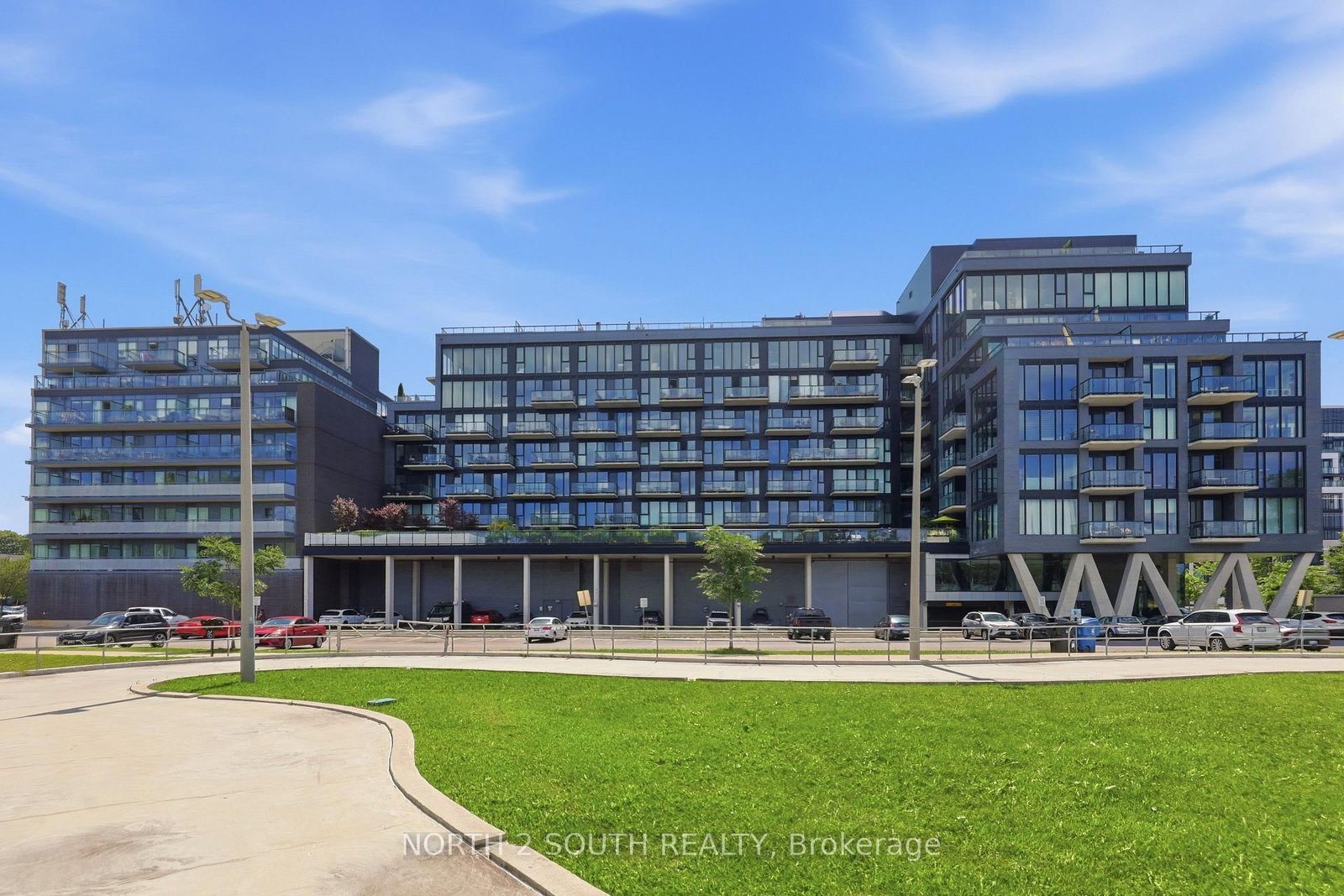 7 Smith Crescent • #717 • Toronto, ON photo 42