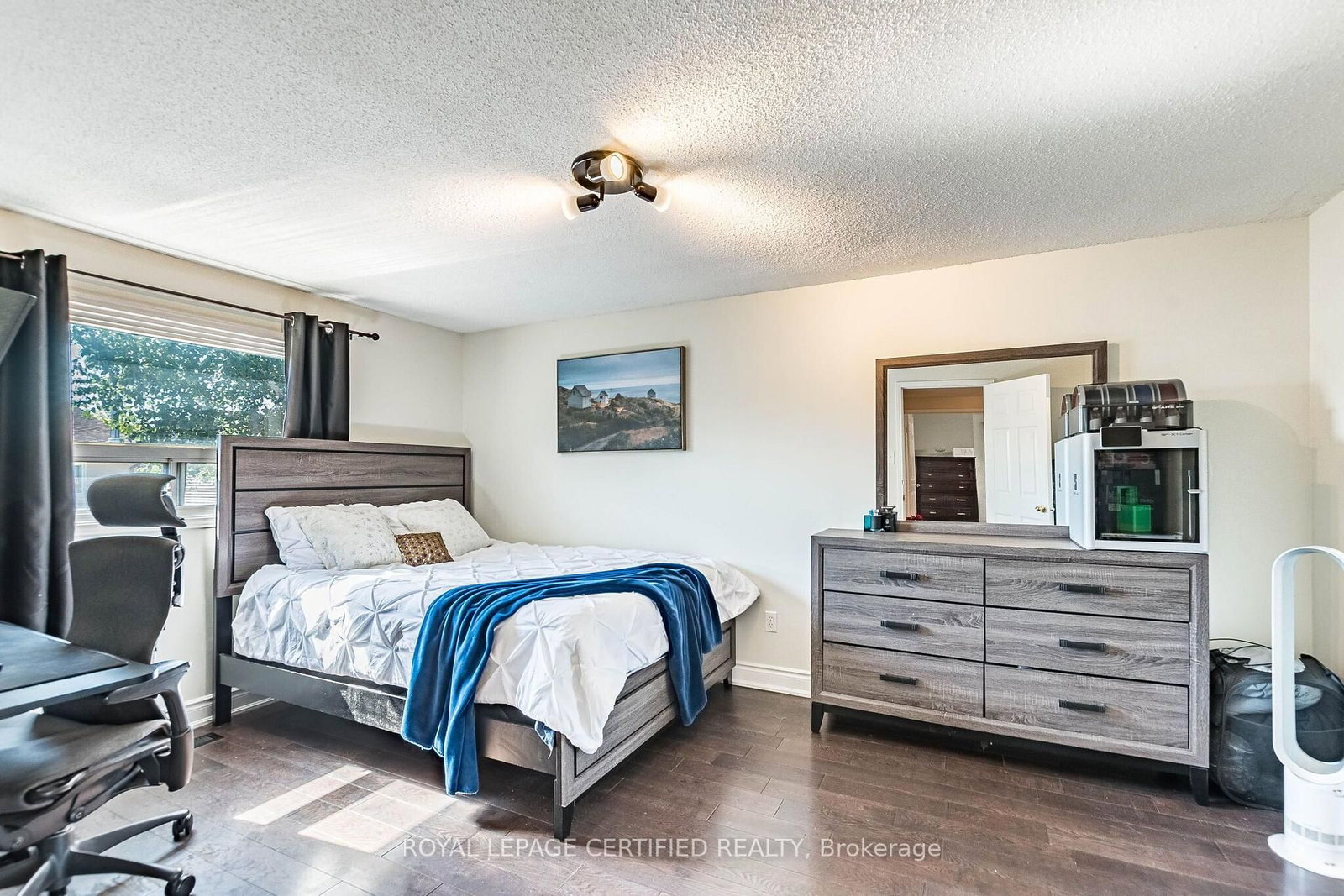 251 ELGIN Drive • Brampton, ON photo 18