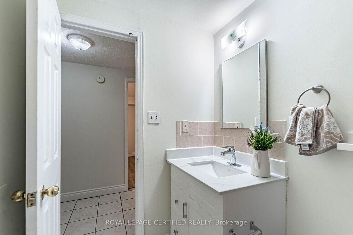 251 ELGIN Drive • Brampton, ON photo 42