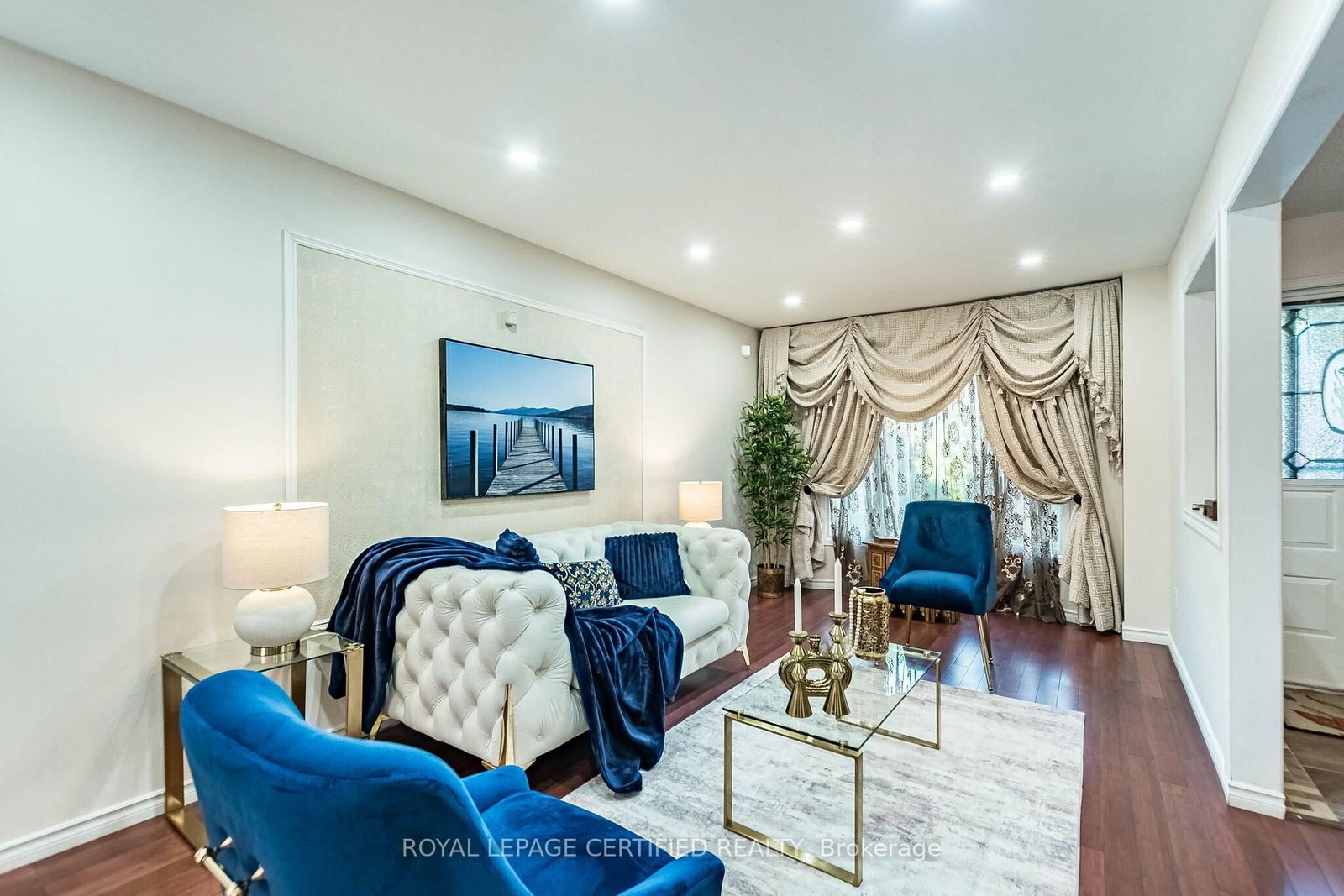 251 ELGIN Drive • Brampton, ON photo 5