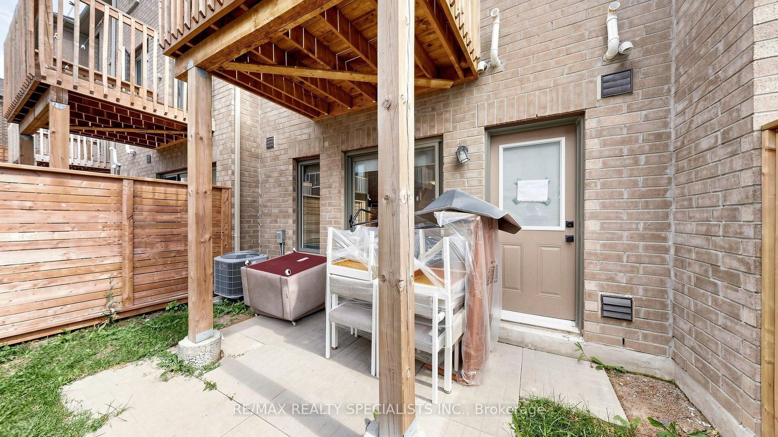 14 BRETLON Street • Brampton, ON photo 37
