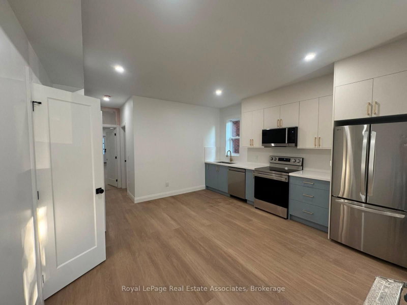 2 MF - 17 White Avenue