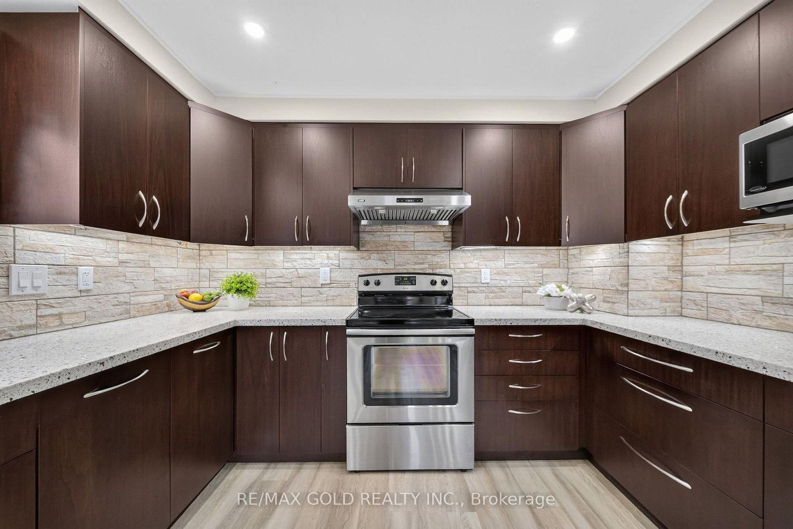 92 Cathcart Crescent • Brampton, ON photo 11