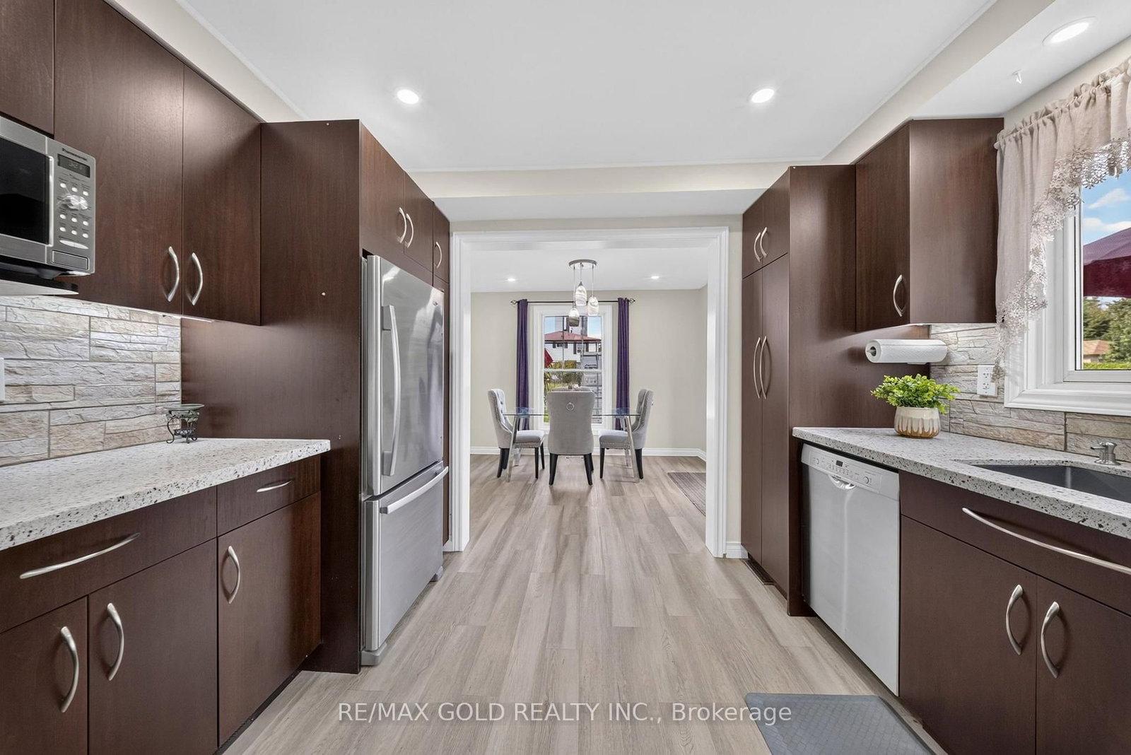 92 Cathcart Crescent • Brampton, ON photo 12