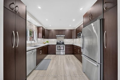 92 Cathcart Crescent • Brampton, ON photo 8