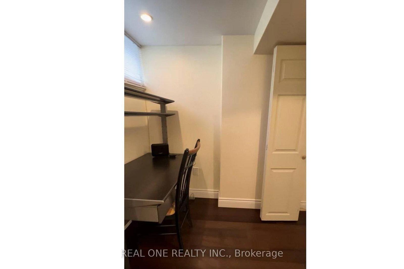 Bsmt Room 1 - 58 Sewell Drive, Oakville 3