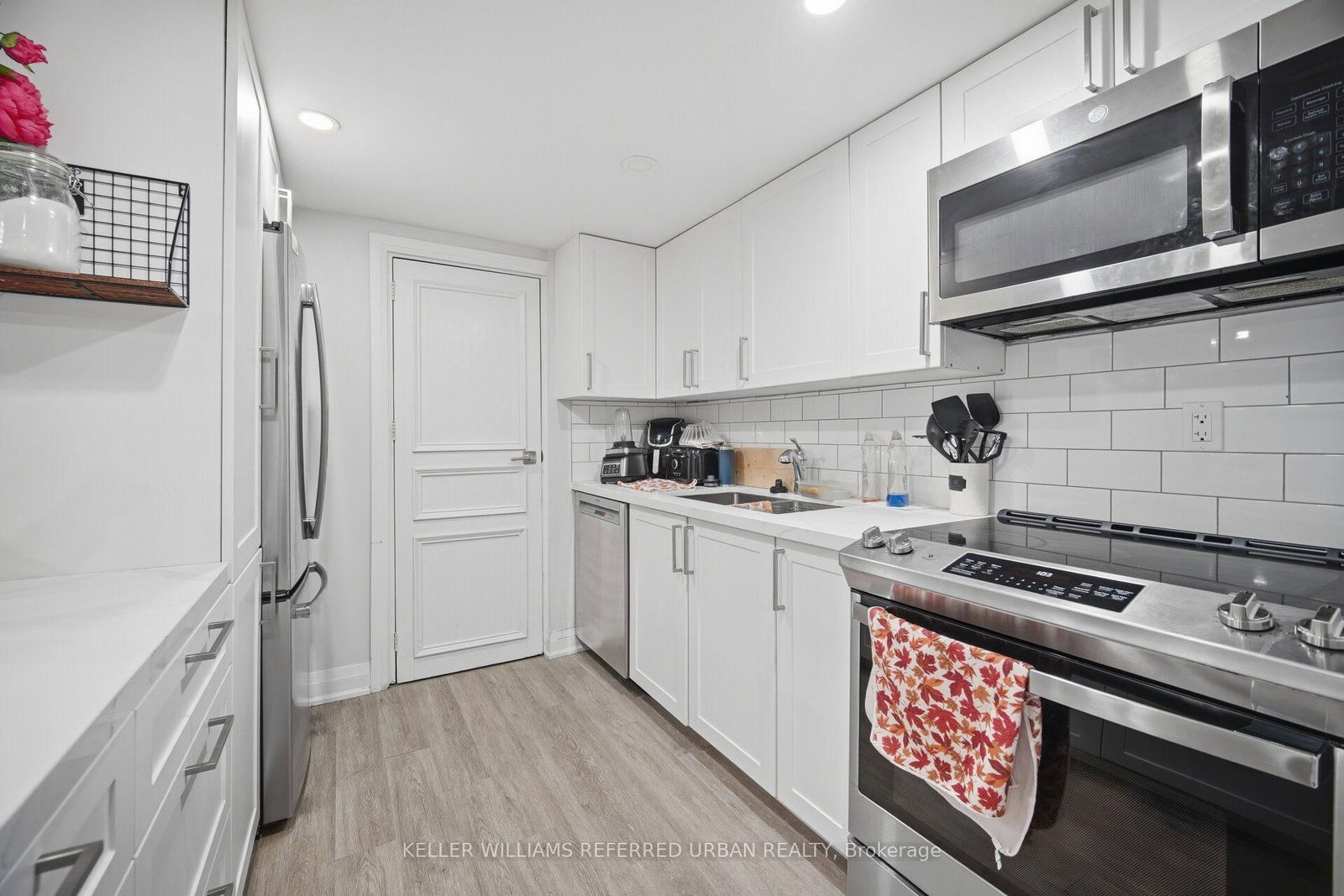 4 Cameo Crescent • Toronto, ON photo 37