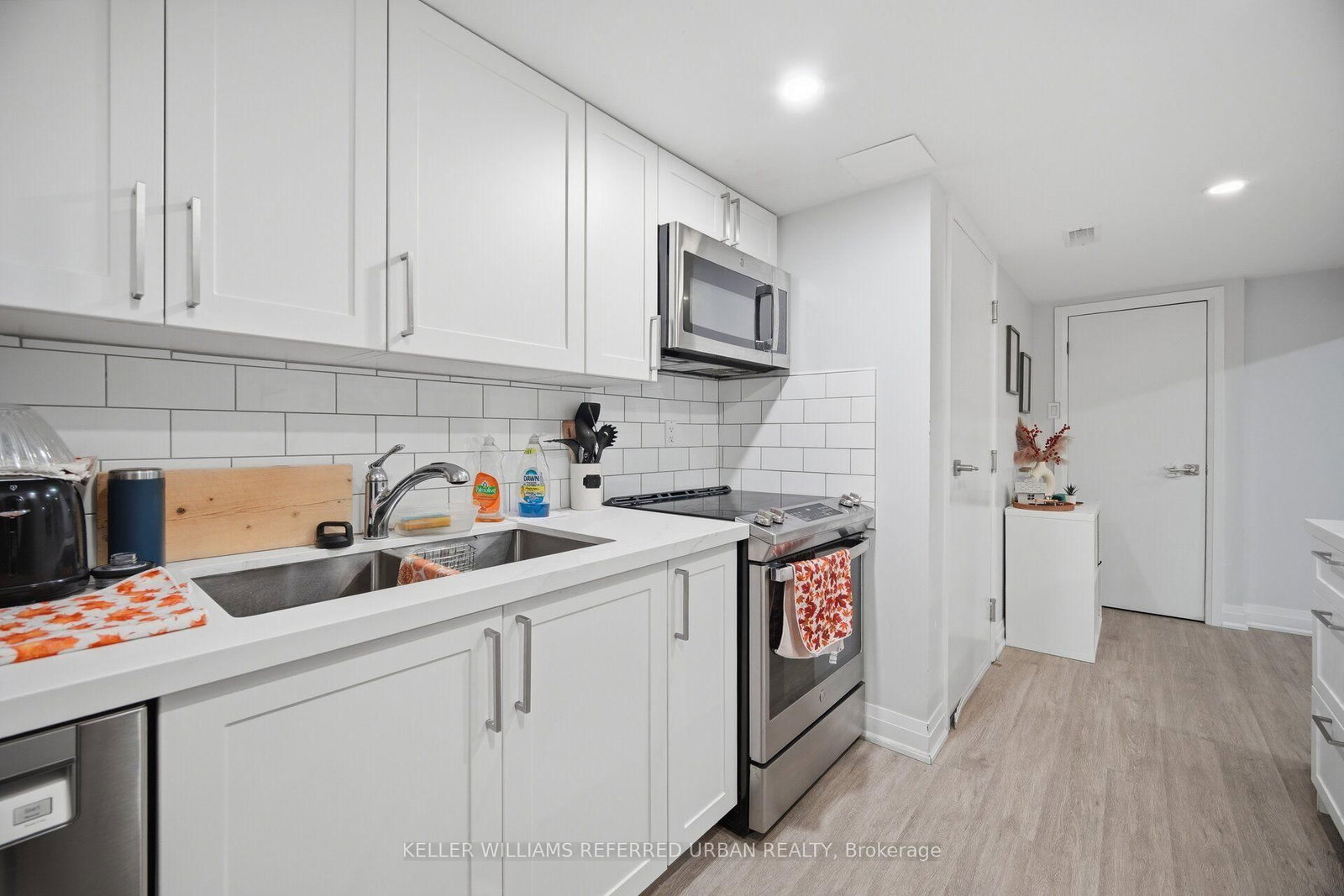 4 Cameo Crescent • Toronto, ON photo 38