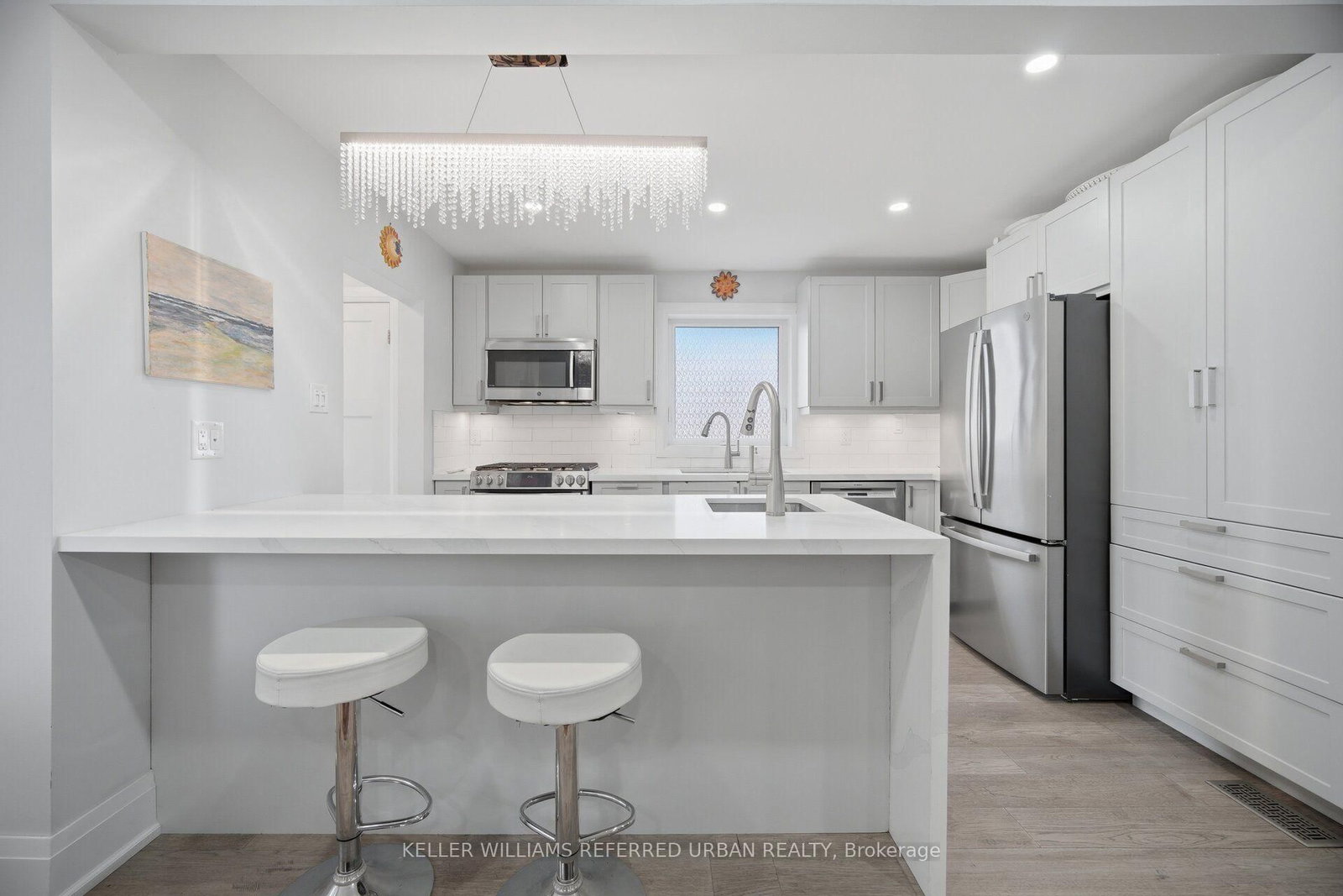 4 Cameo Crescent • Toronto, ON photo 9