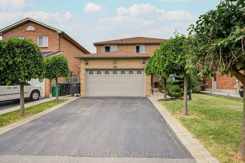 8 Ballycastle Crescent