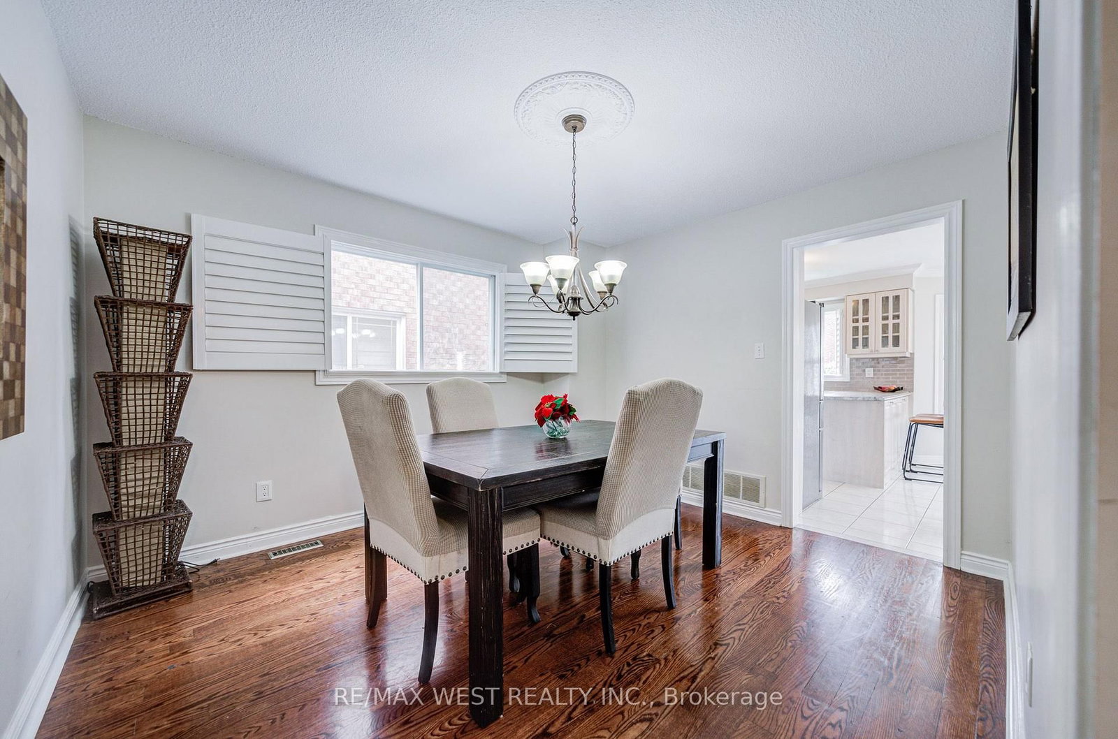 8 Ballycastle Crescent • Brampton, ON photo 12