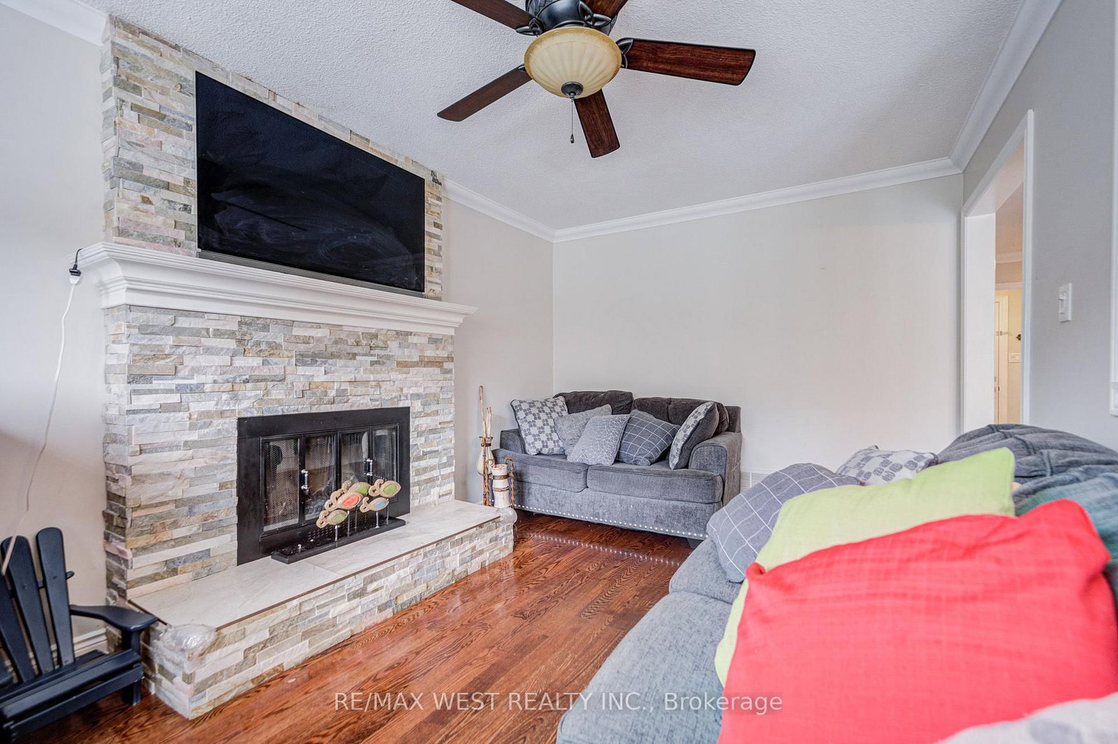 8 Ballycastle Crescent • Brampton, ON photo 15