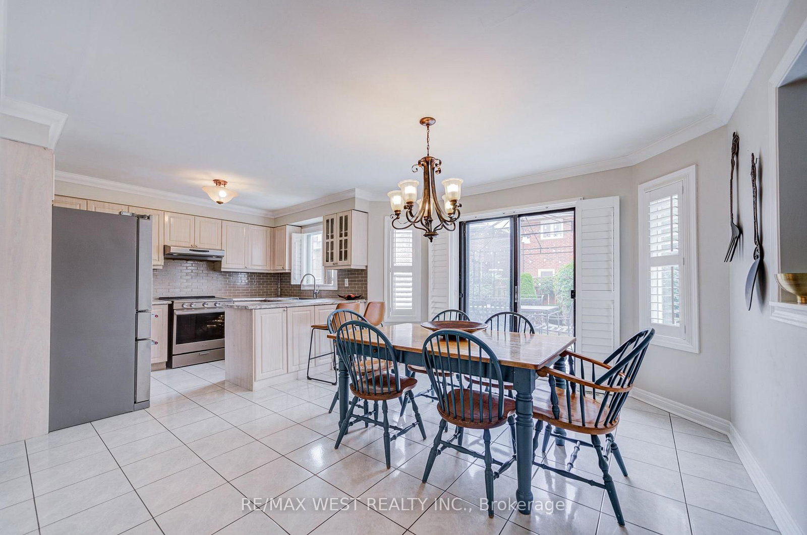 8 Ballycastle Crescent • Brampton, ON photo 21