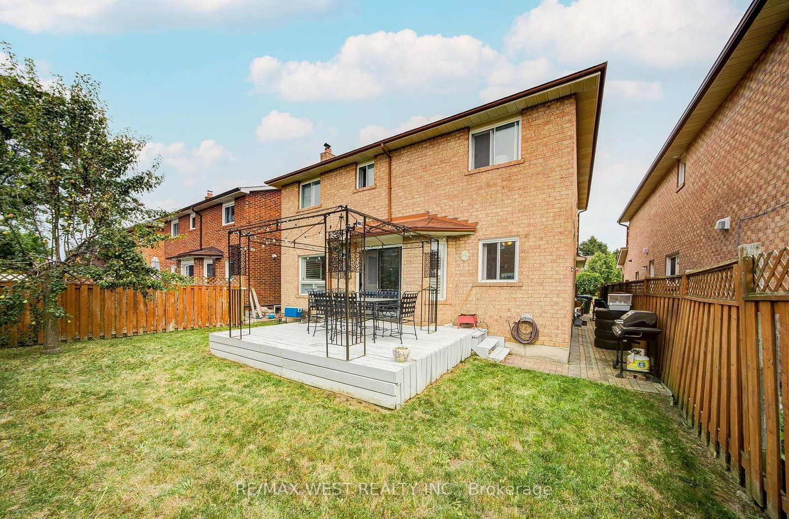 8 Ballycastle Crescent • Brampton, ON photo 40