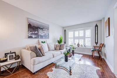 8 Ballycastle Crescent • Brampton, ON photo 8