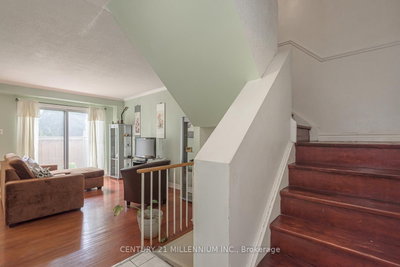336 Fleetwood Crescent • Brampton, ON photo 3