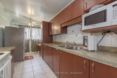 336 Fleetwood Crescent • Brampton, ON photo 9