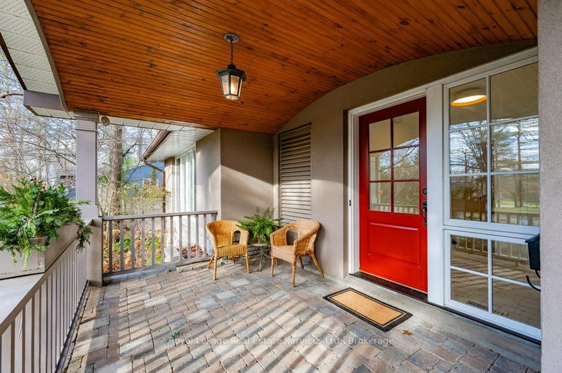 349 Wedgewood Oakville,ON L6J 4R6 — Photo 4