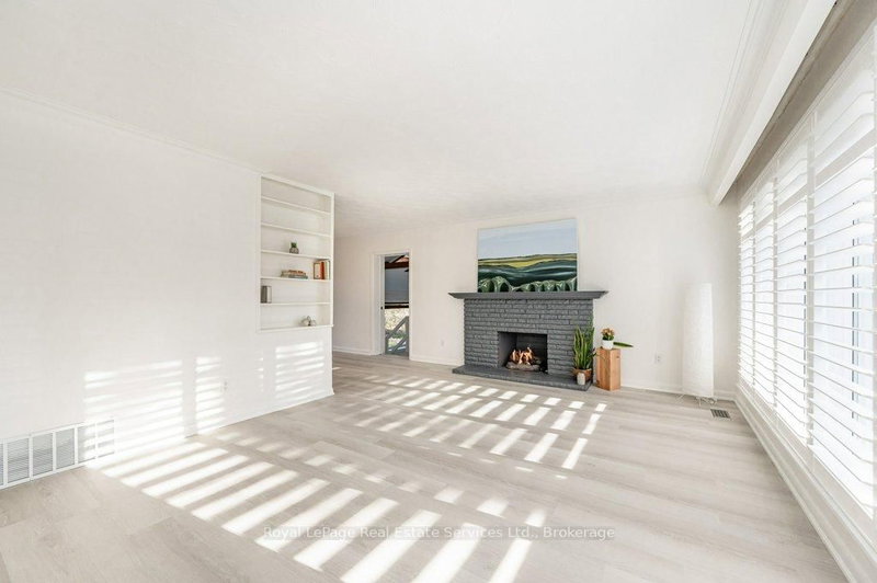 349 Wedgewood Oakville,ON L6J 4R6 — Photo 8