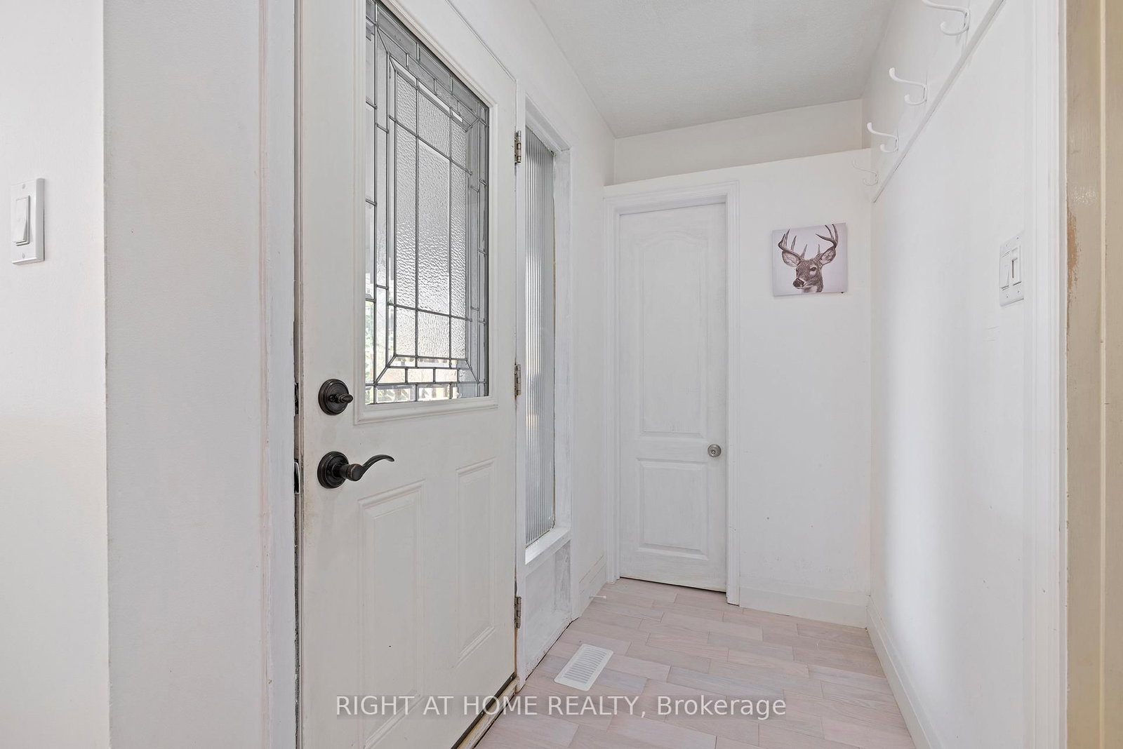 1147 Saturnia Crescent • Mississauga, ON photo 3