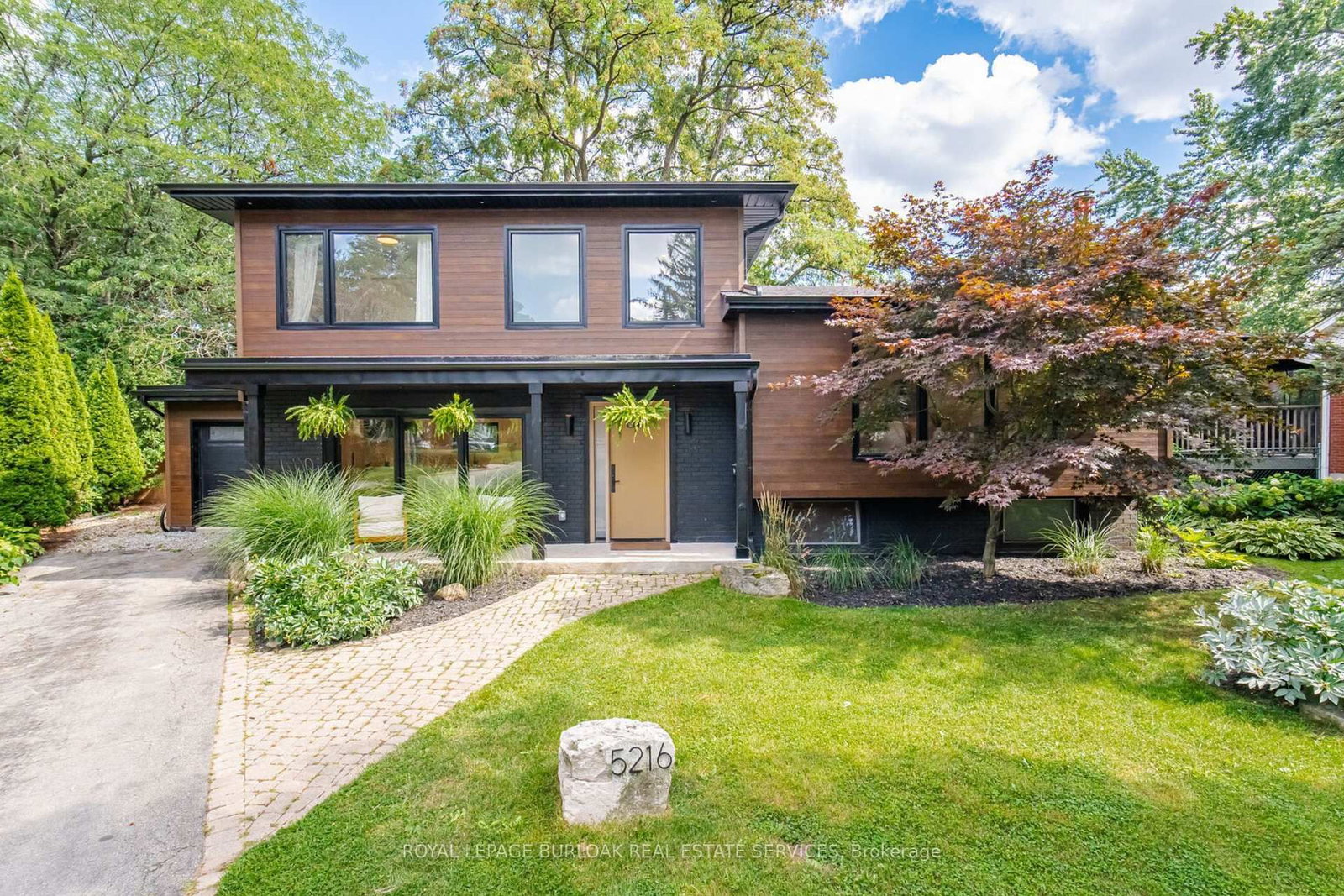 5216 Alton Road • Burlington, ON photo 3