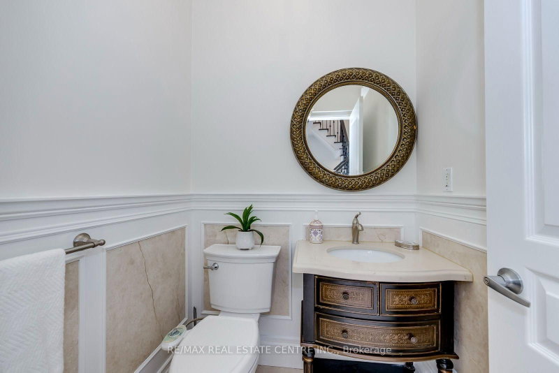 290 Duskywing Oakville,ON L6L 6X6 — Photo 18