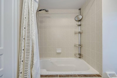 290 Duskywing Oakville,ON L6L 6X6 — Photo 35