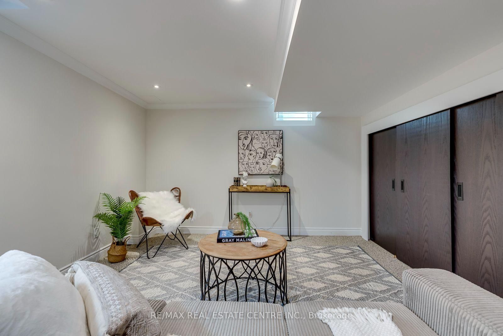290 Duskywing Oakville,ON L6L 6X6 — Photo 38