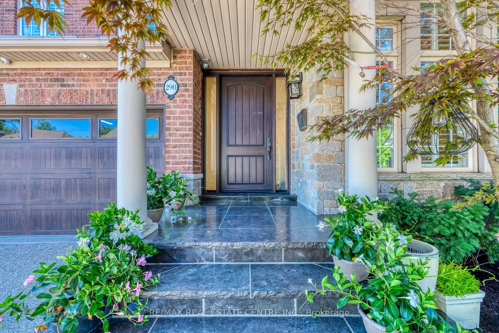290 Duskywing Oakville,ON L6L 6X6 — Photo 6