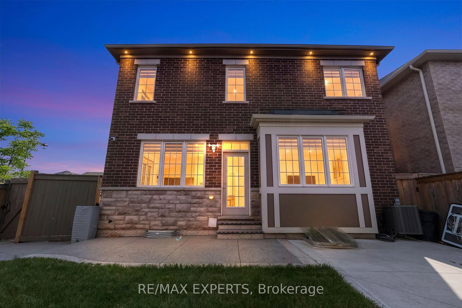 1253 Duignan Crescent • Milton, ON photo 5