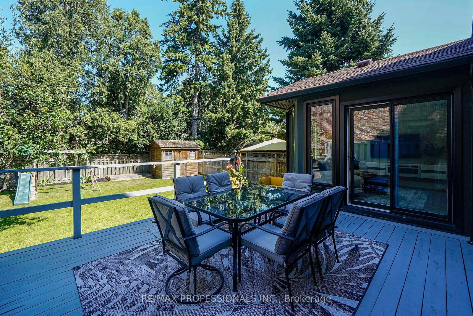 4 Winston Grove • Toronto, ON photo 35