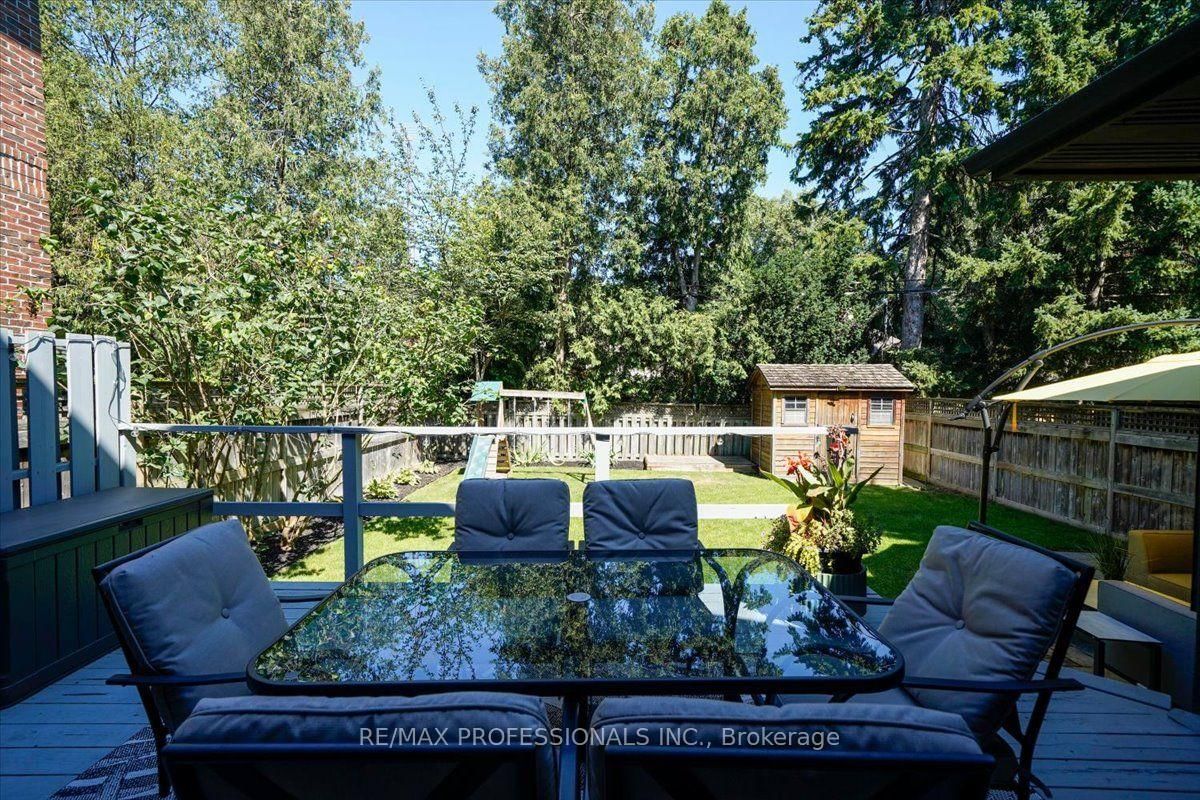 4 Winston Grove • Toronto, ON photo 36