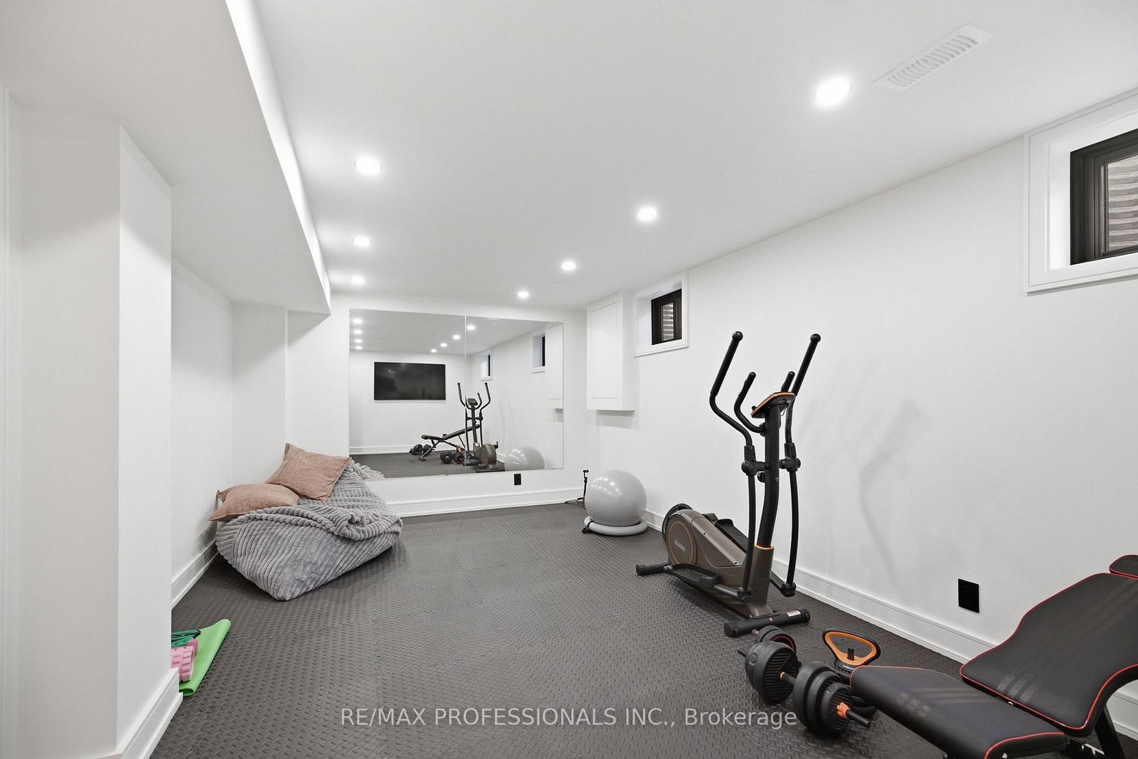 3328 Riverspray Crescent • Mississauga, ON photo 36