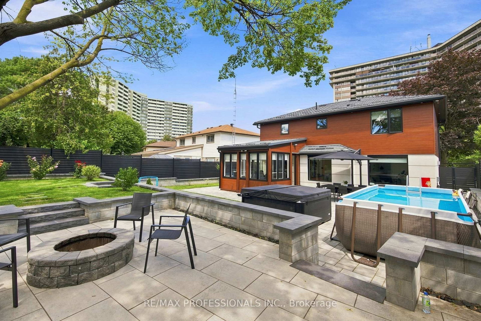 3328 Riverspray Crescent • Mississauga, ON photo 39