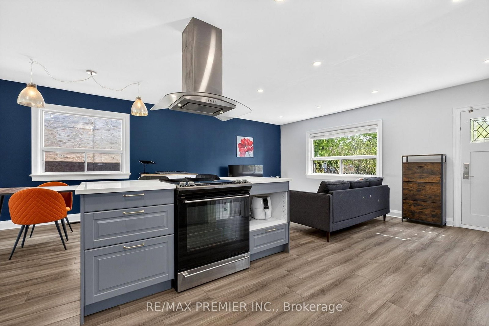 154 Fifth Street • Toronto, ON photo 12