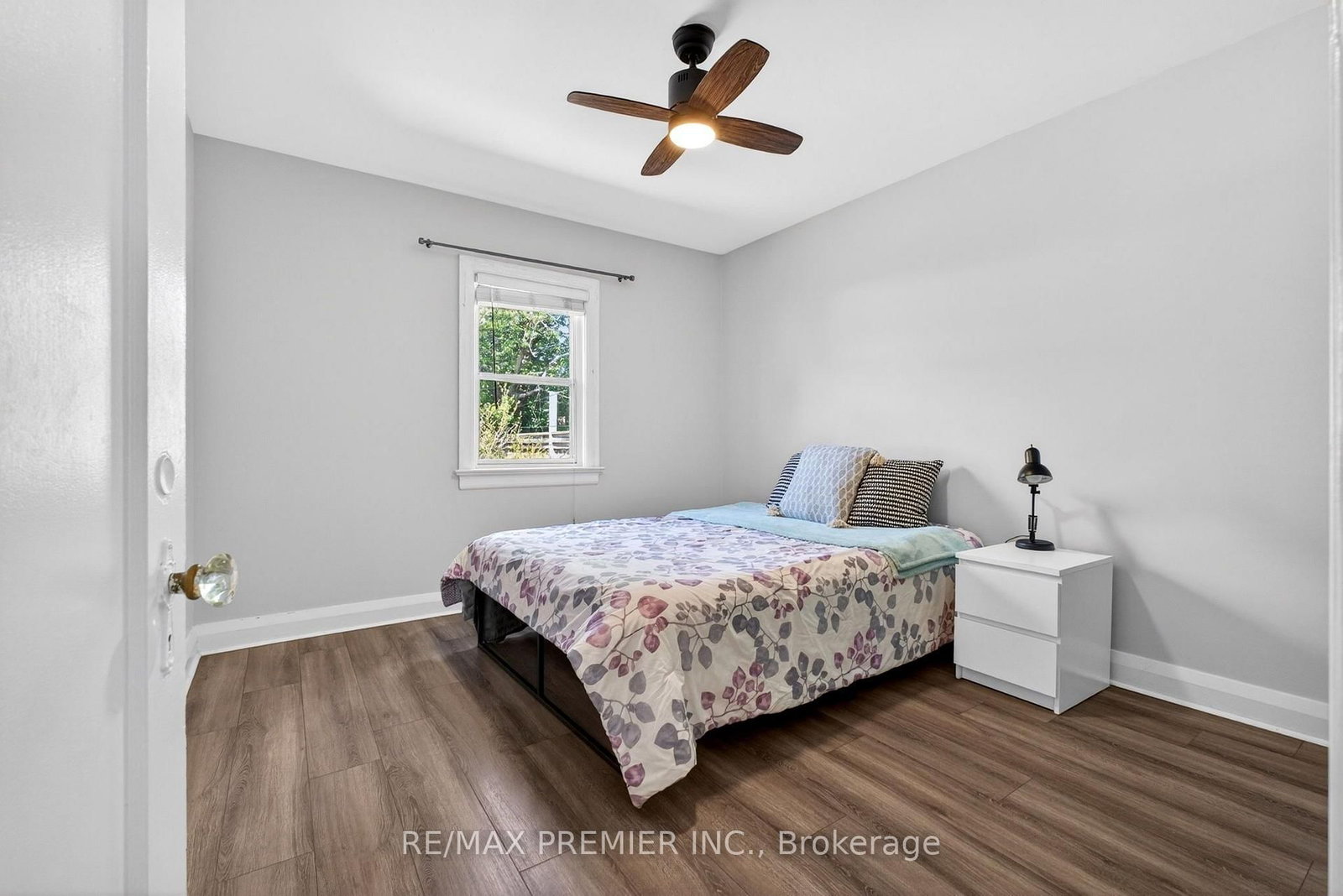 154 Fifth Street • Toronto, ON photo 15