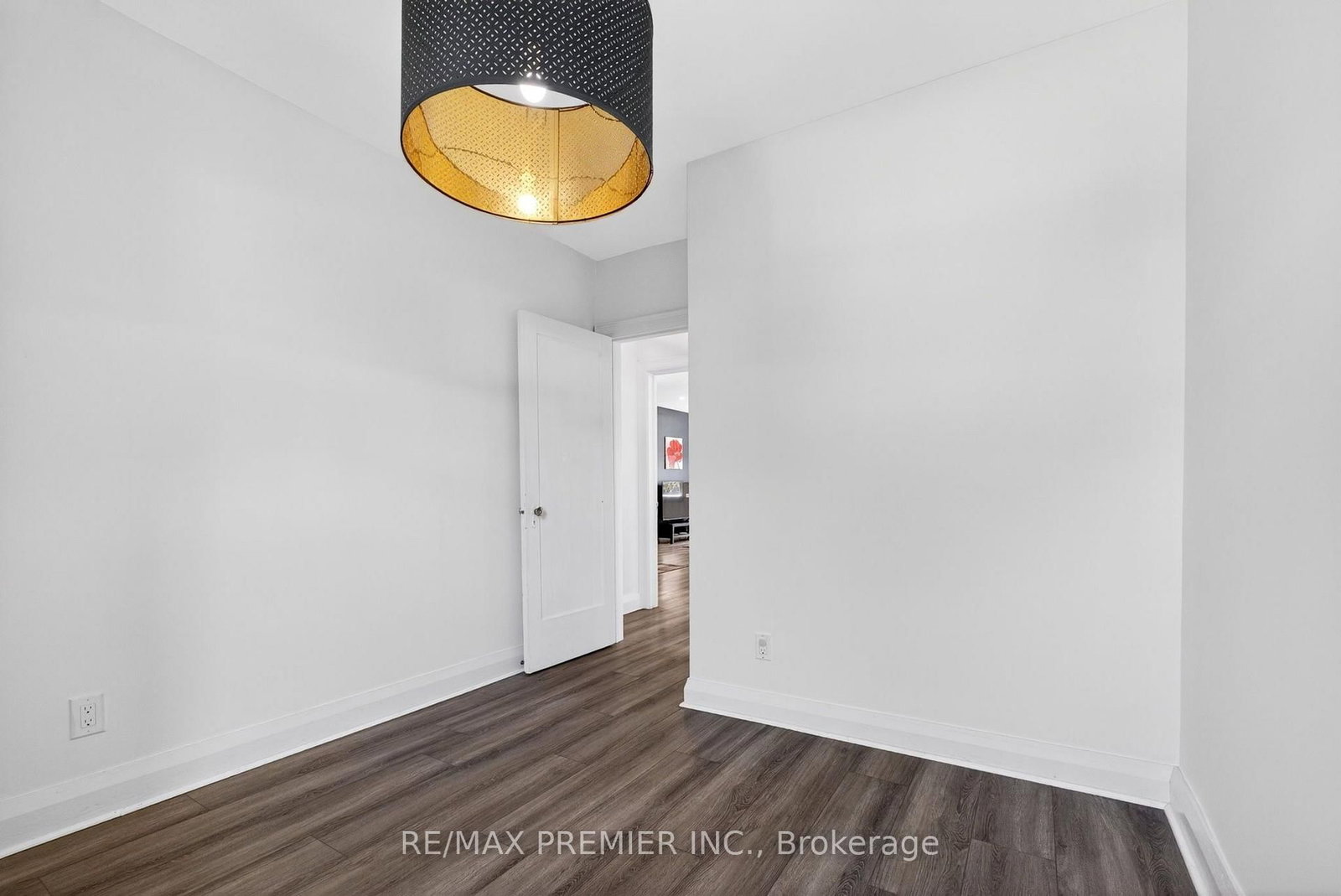 154 Fifth Street • Toronto, ON photo 16