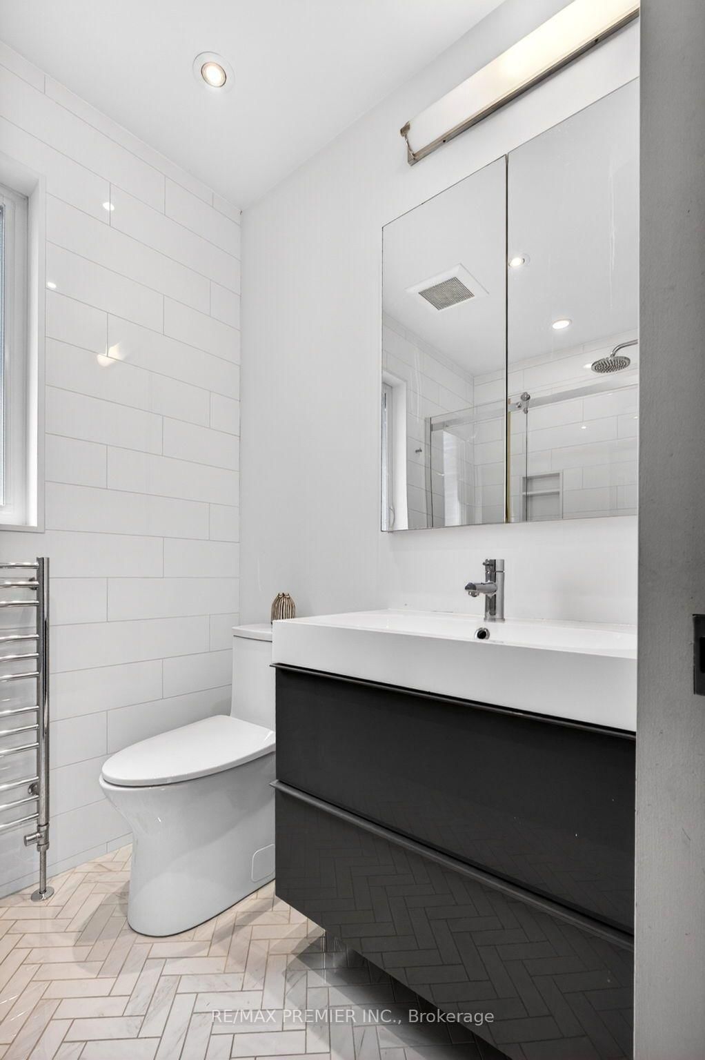 154 Fifth Street • Toronto, ON photo 17