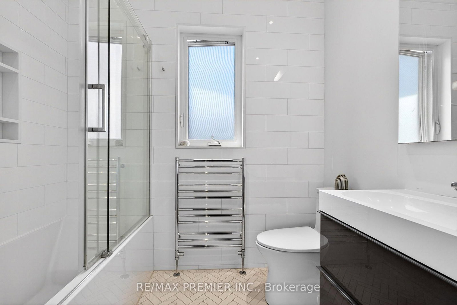 154 Fifth Street • Toronto, ON photo 19