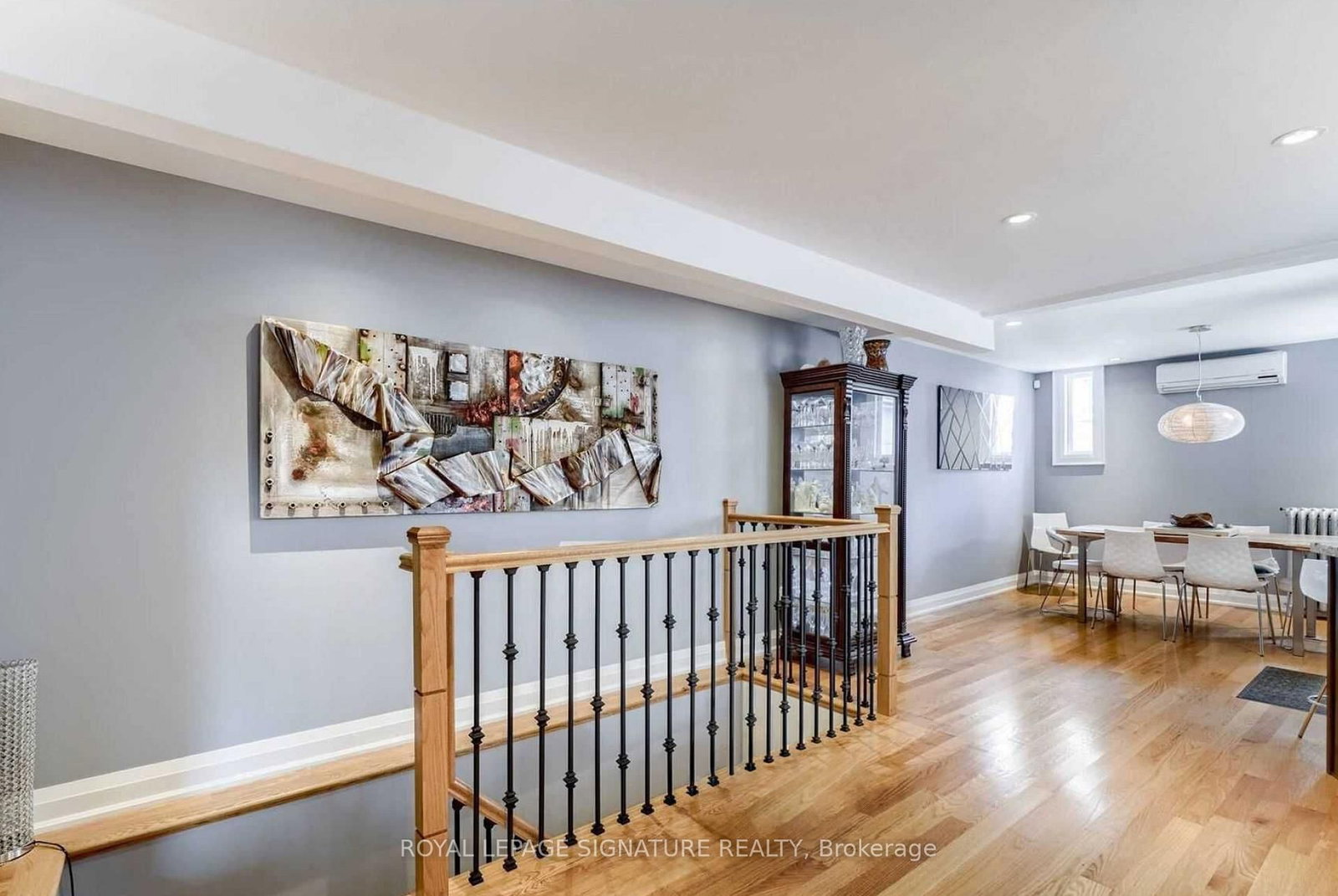 23 Abbs Street • Toronto, ON photo 4