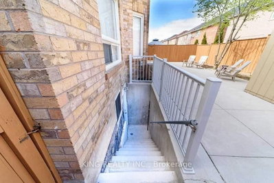 Detached House for lease at Basement-8 Ferncroft Place, Brampton, Ontario, L7A 2Z6 - Fletcher's Meadow - MLS: W13691908