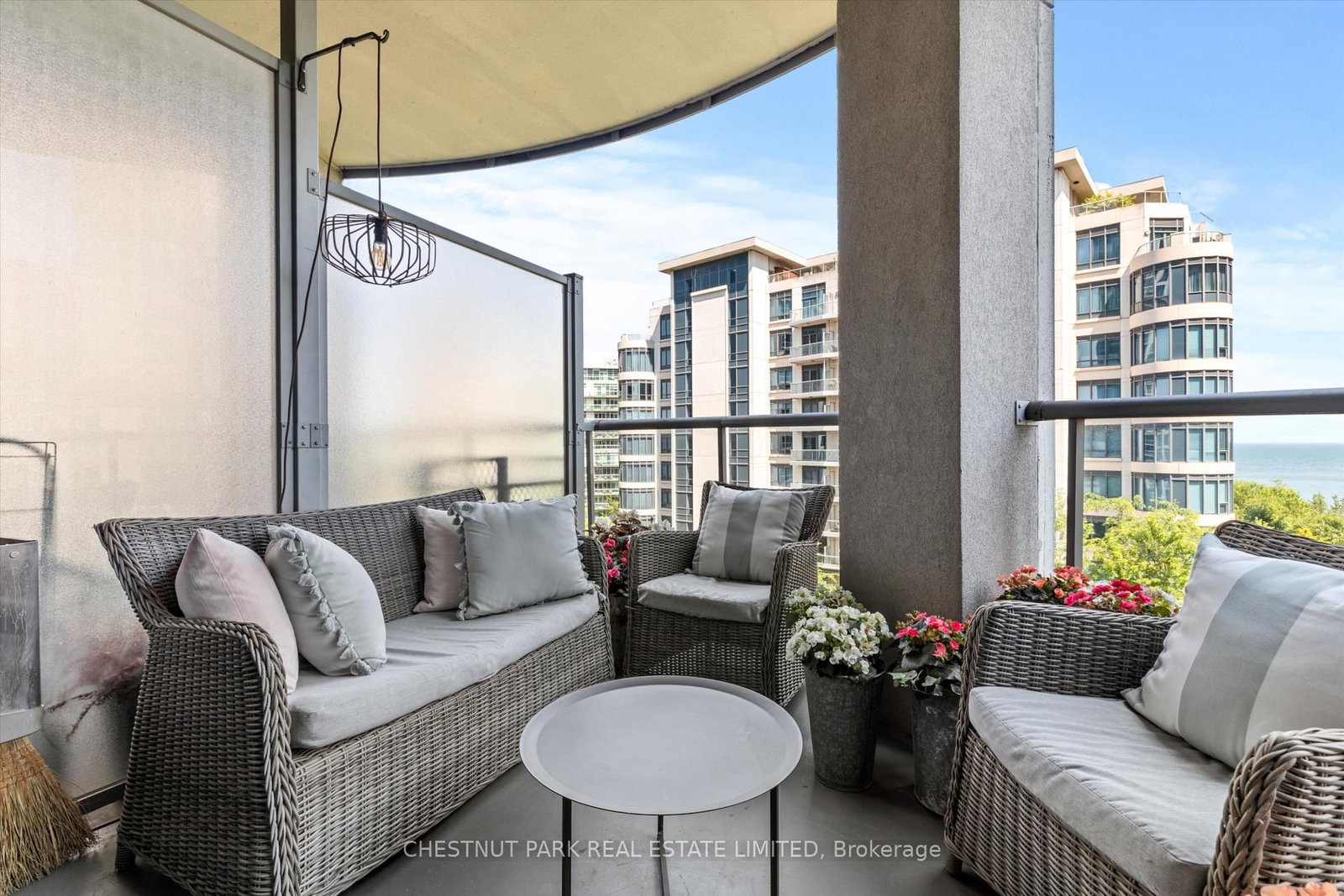 2087 Lake Shore Toronto,ON M8V 4G3 — Photo 18