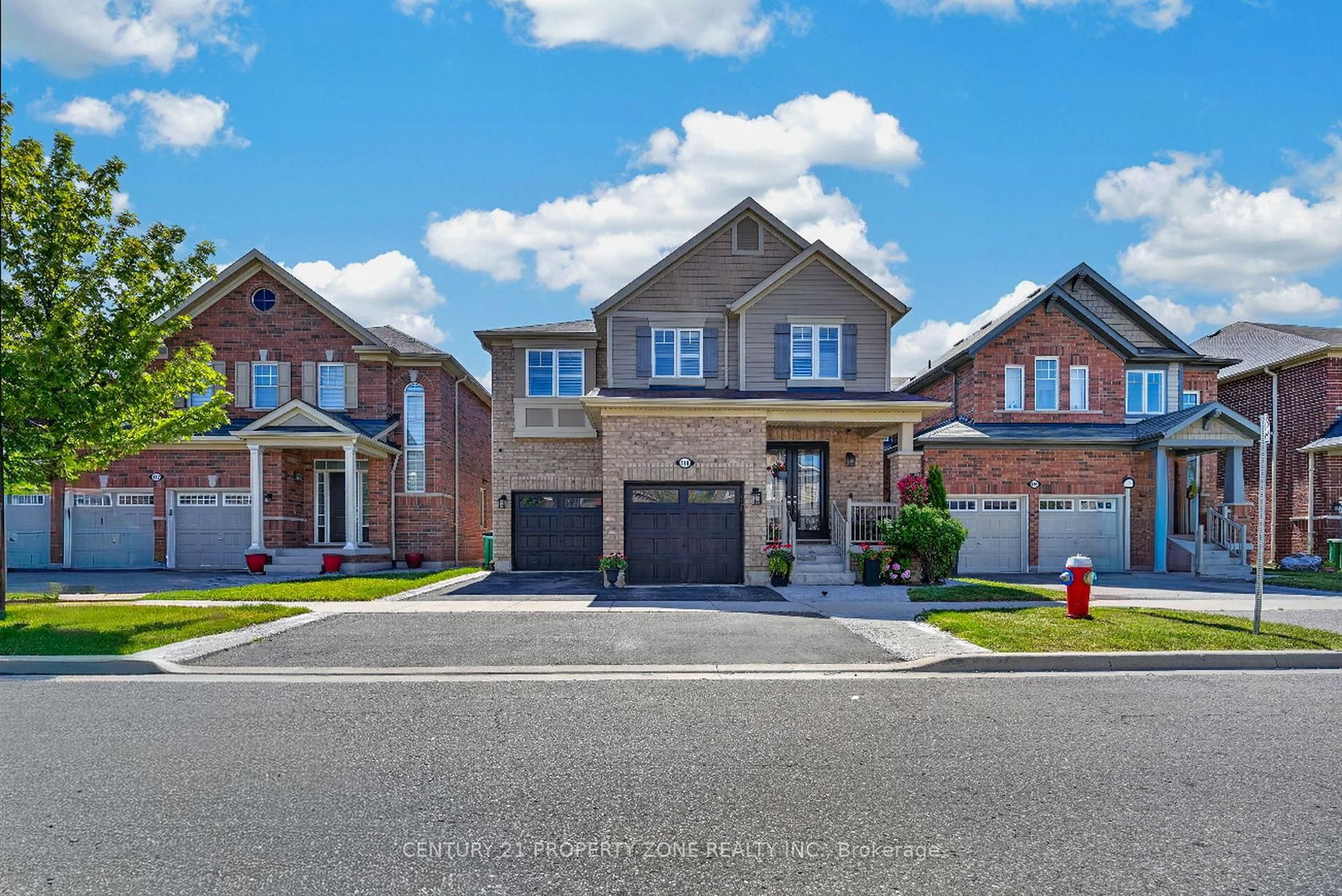 114 Mincing Trail • Brampton, ON photo 1