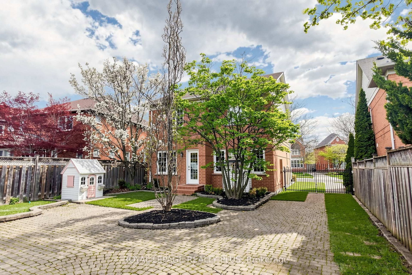 239 Westfield Trail • Oakville, ON photo 35
