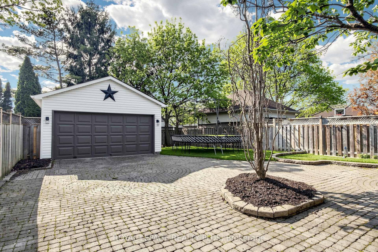 239 Westfield Trail • Oakville, ON photo 37
